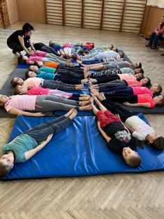 3. 2.&nbsp;2022 Tělocvik u&nbsp;druháků trochu jinak 1